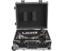 UDG Ultimate Flight Case Multi Format Turntable Silver Plus (Trolley & Wheels)