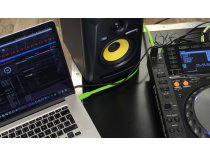 CDJ-2000 NXS vs. Rekordbox DJ